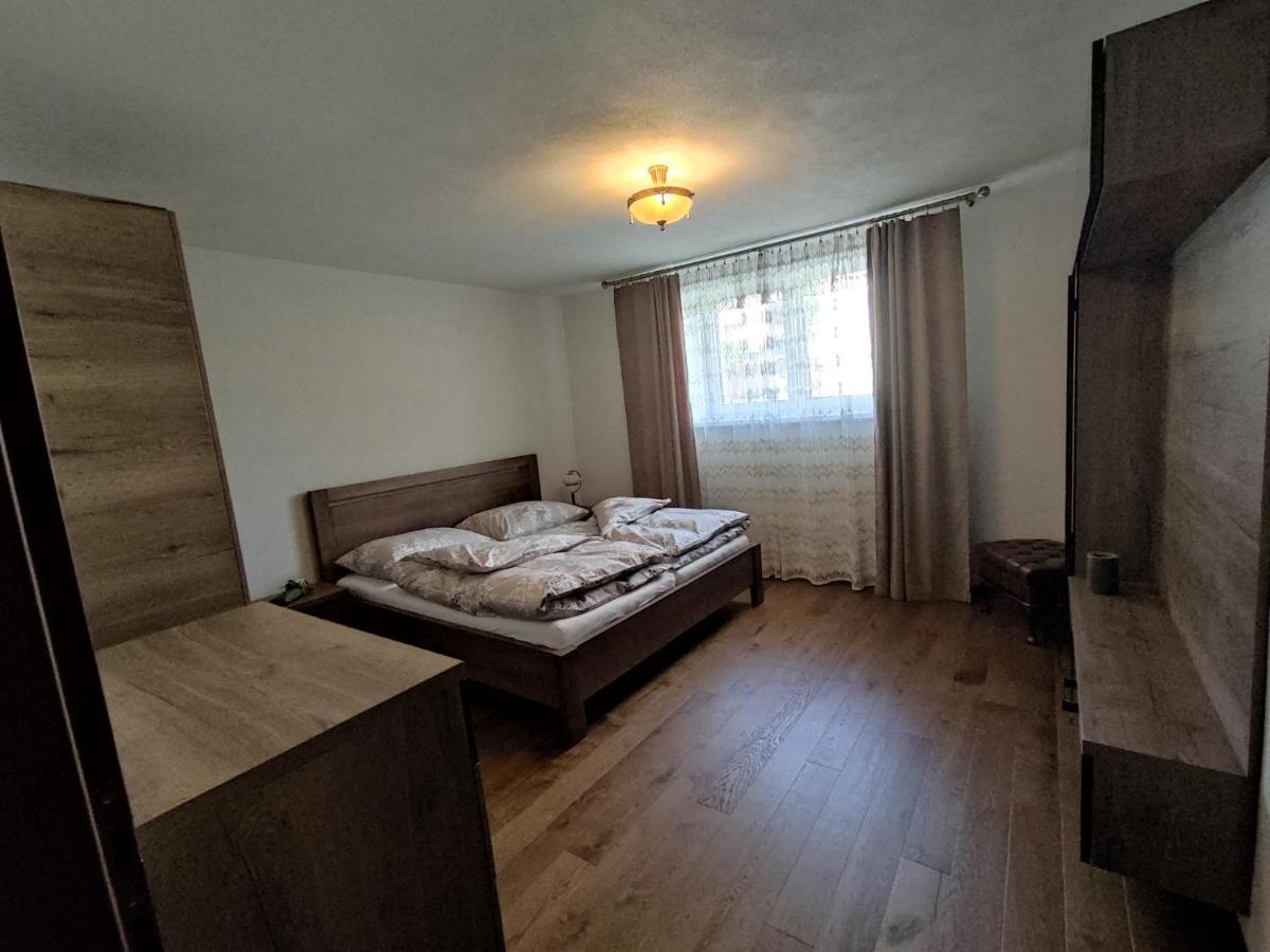 Penzion Lucs Heľpa Dış mekan fotoğraf
